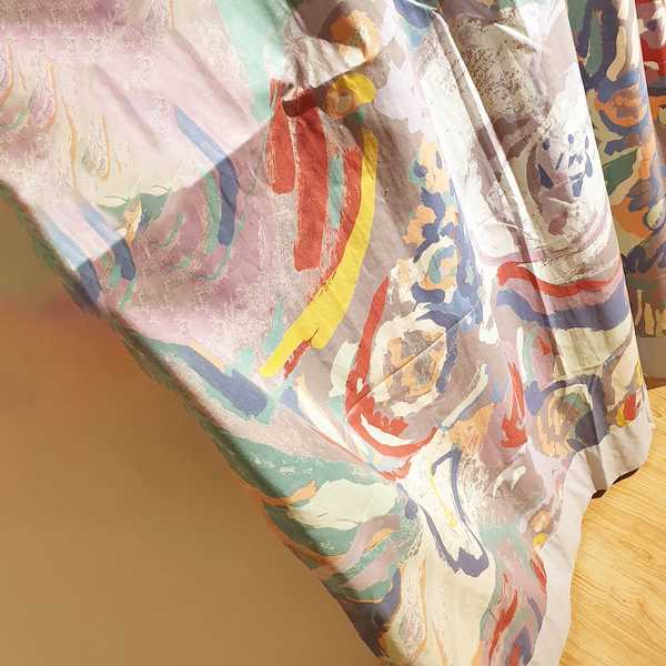 fensterdeko deko schal vorhang gardine gemustert abstrakt mehrfarbig gardinenstange sensa einrichtungen muenster