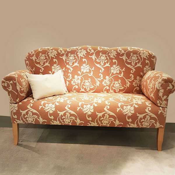 wohnzimmersofa tischsofa kuechensofa sofa couch Esstisch orange rot esstischsofa esszimmer sensa einrichtungen muenster 